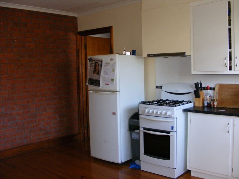 1/9 Bryan Avenue, Colac VIC 3250