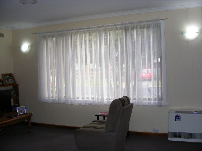 2/9 Bryan Avenue, Colac VIC 3250