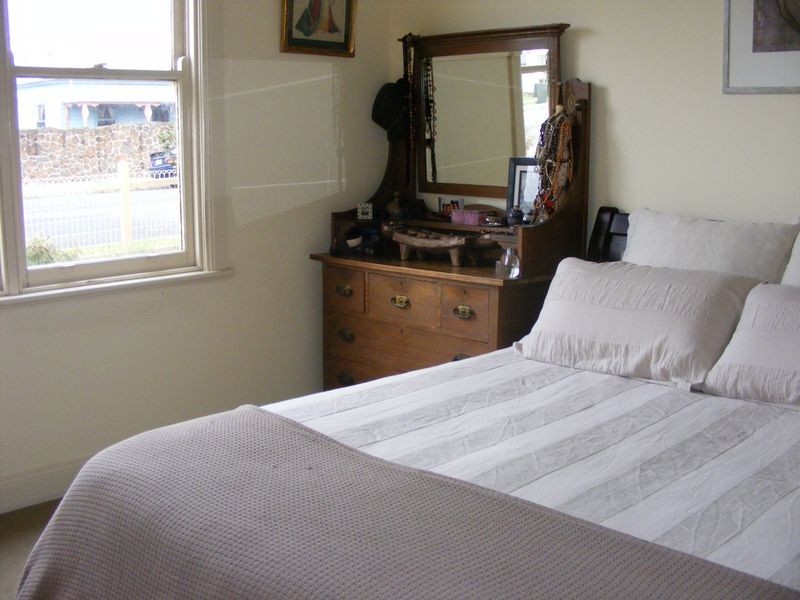 9 Marks Street, Colac VIC 3250