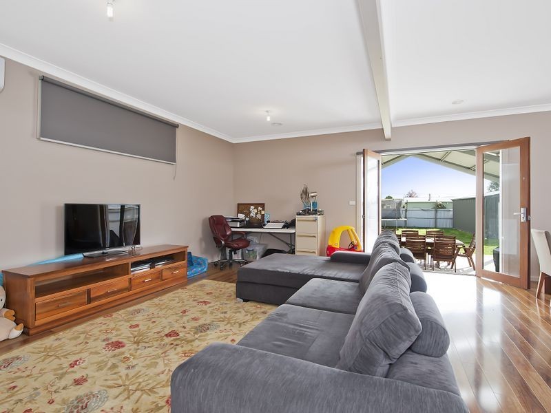 69 Hart Street, Colac VIC 3250