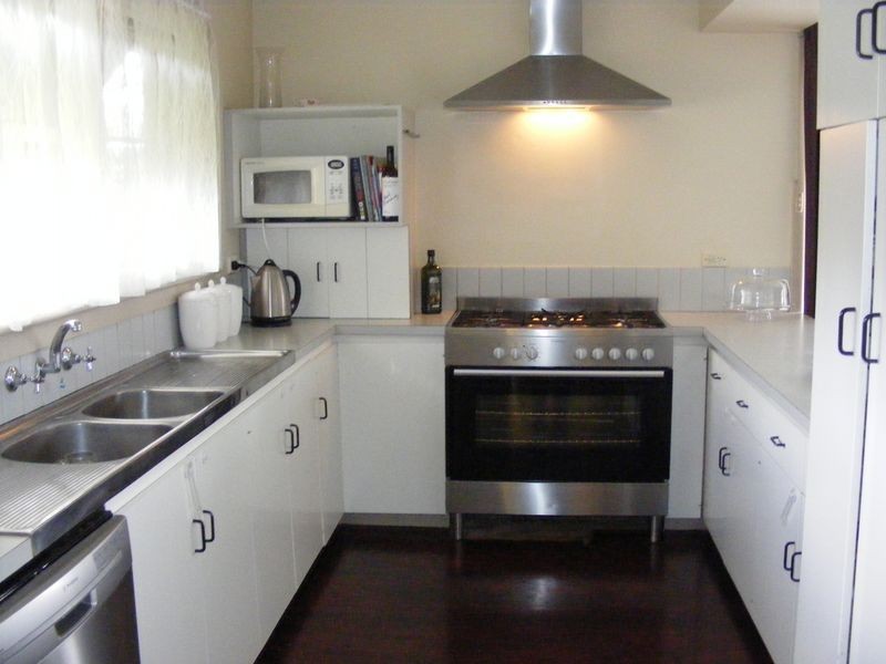 15 John Crescent, Colac VIC 3250