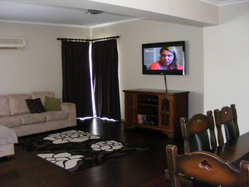 15 John Crescent, Colac VIC 3250