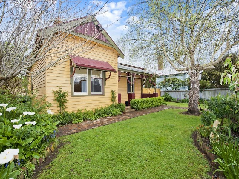 29 Campbell Street, Colac VIC 3250