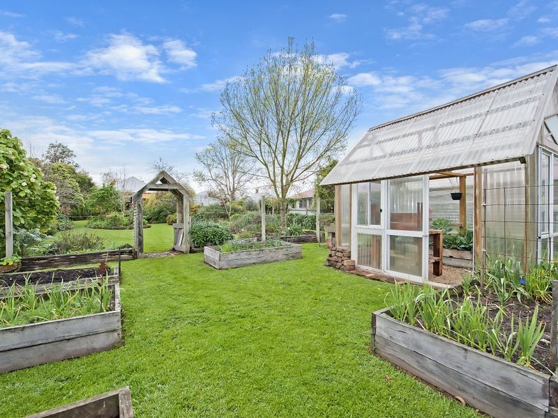 29 Campbell Street, Colac VIC 3250