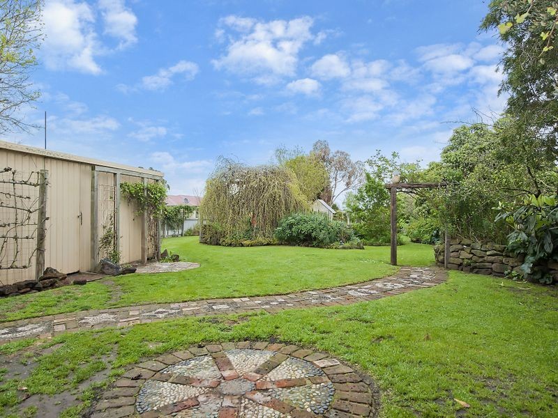 29 Campbell Street, Colac VIC 3250