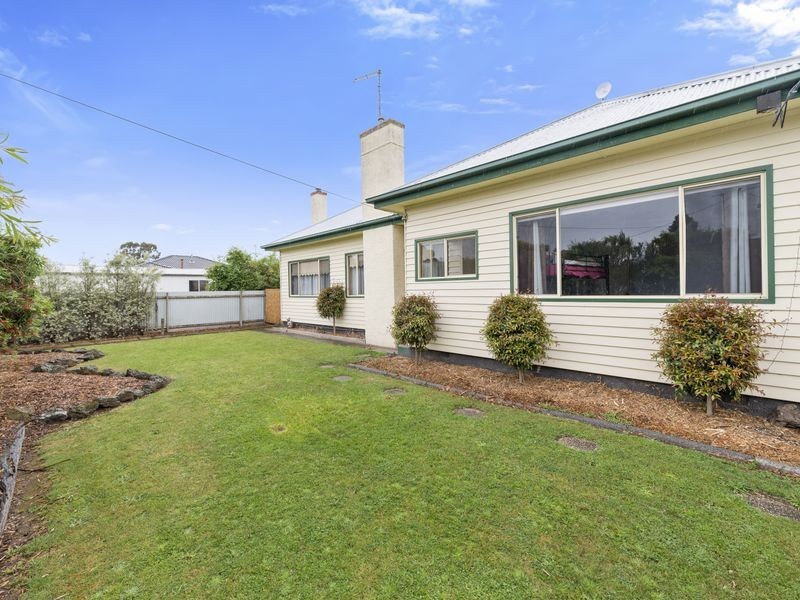 12 Thomas Street, Colac VIC 3250