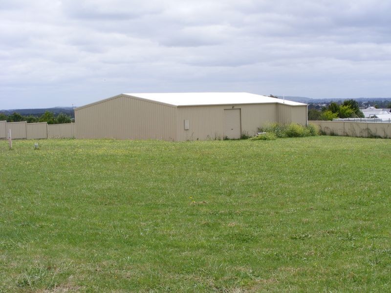 9 Harris Road, Elliminyt VIC 3250