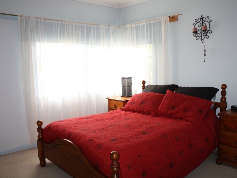 83 Moore Street, Colac VIC 3250