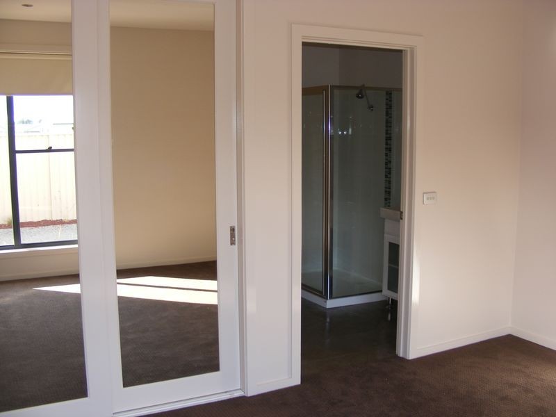 3/158 Pound Road, Elliminyt VIC 3250