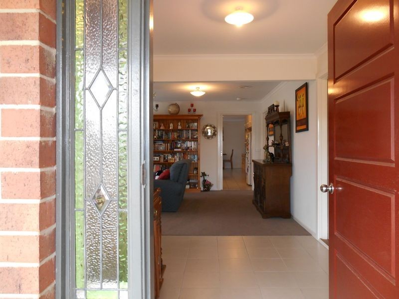 77 Imperial Drive, Colac VIC 3250