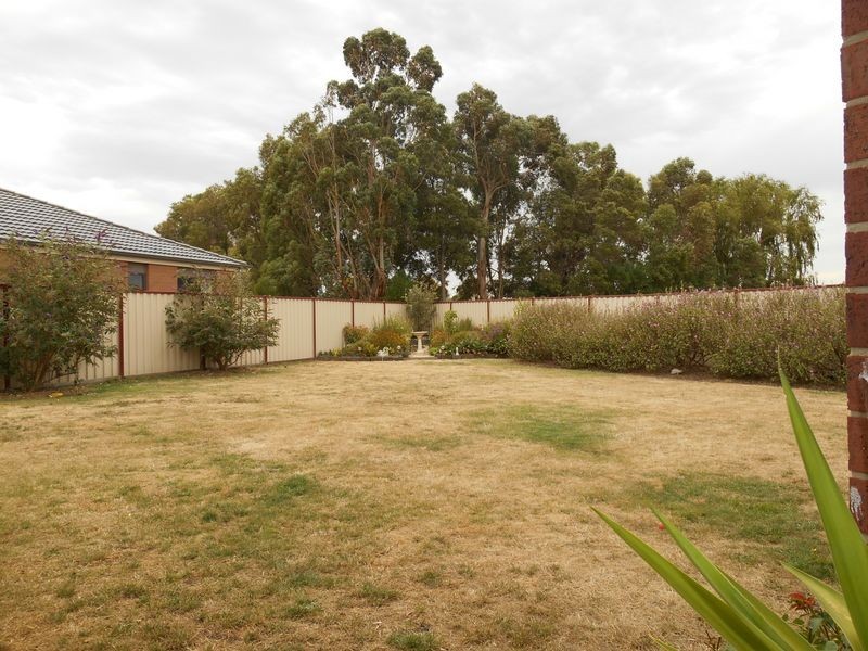 77 Imperial Drive, Colac VIC 3250