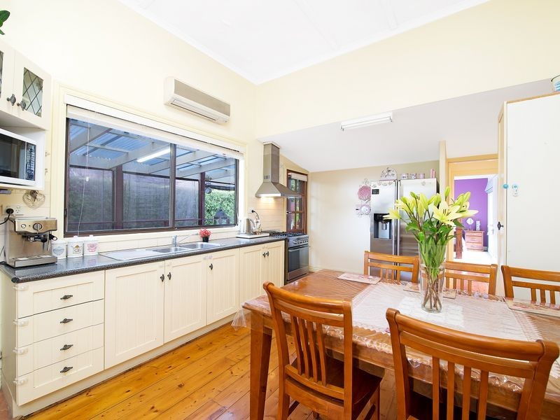73 Armstrong Street, Colac VIC 3250