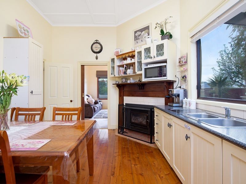 73 Armstrong Street, Colac VIC 3250