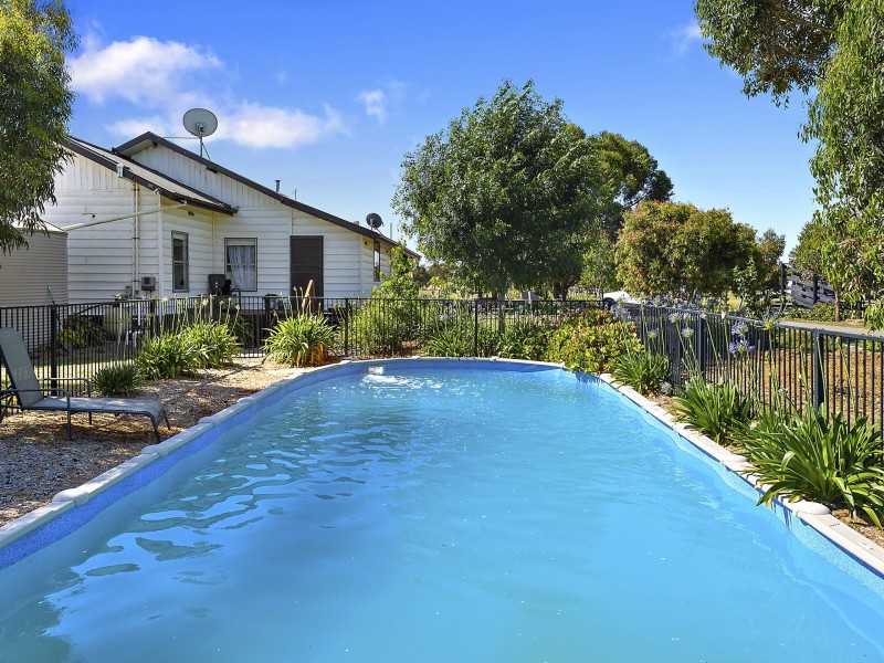 10 McDonnells Road, Birregurra VIC 3242