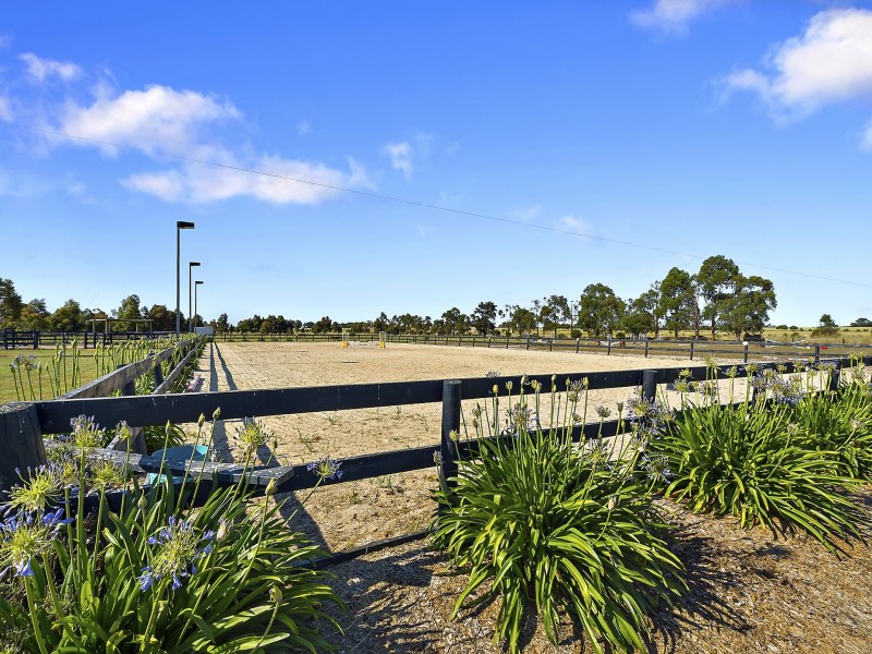 10 McDonnells Road, Birregurra VIC 3242