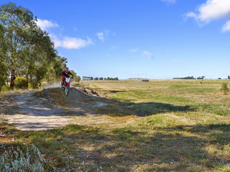 10 McDonnells Road, Birregurra VIC 3242