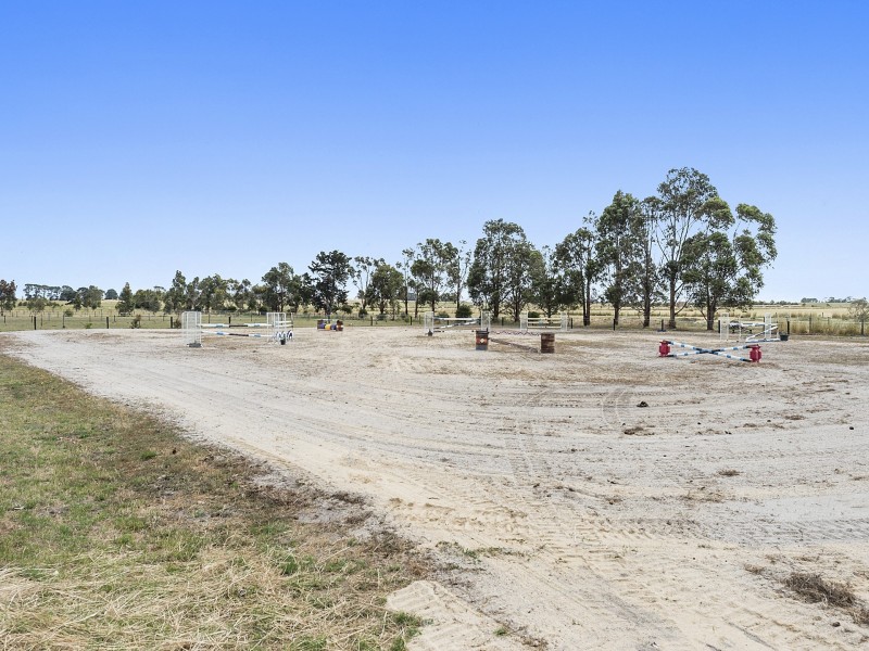 10 McDonnells Road, Birregurra VIC 3242