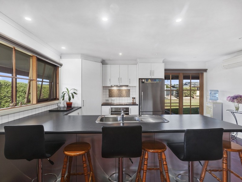 66 Aireys Street, Elliminyt VIC 3250