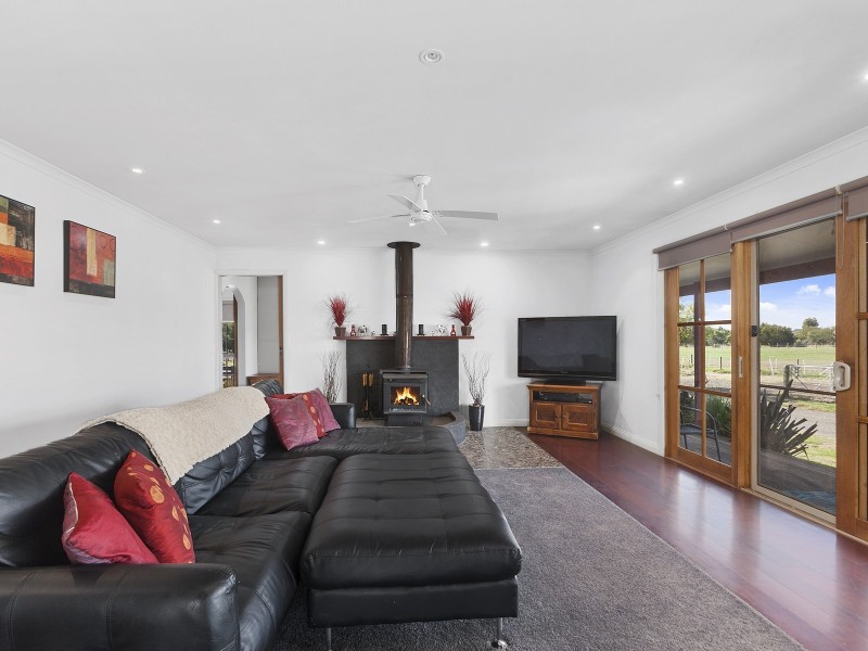 66 Aireys Street, Elliminyt VIC 3250
