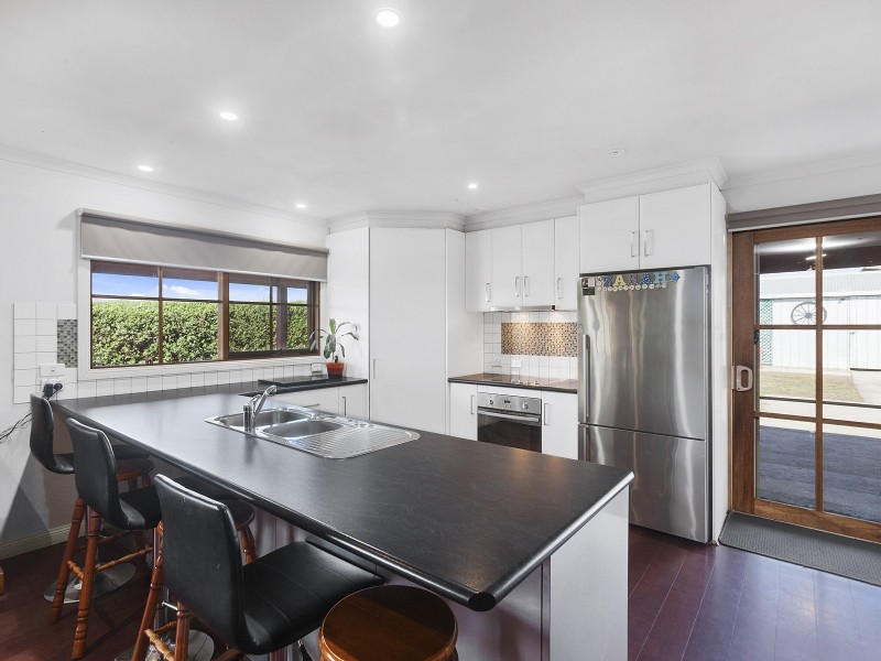 66 Aireys Street, Elliminyt VIC 3250