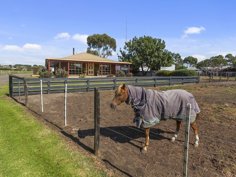 66 Aireys Street, Elliminyt VIC 3250