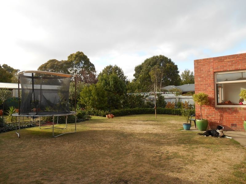 22 Armstrong Street, Colac VIC 3250