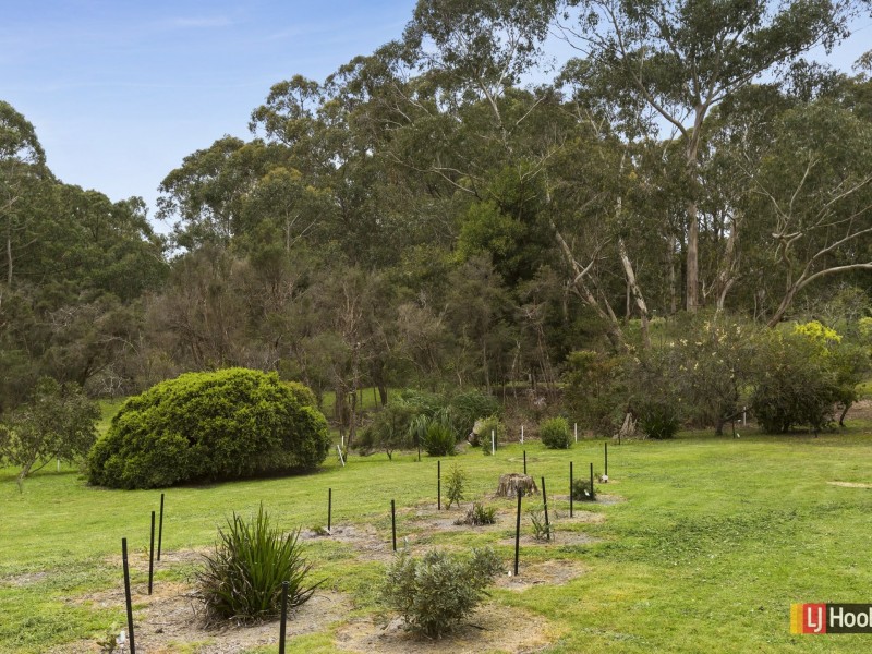 25 Johnsons Road, Barongarook VIC 3249