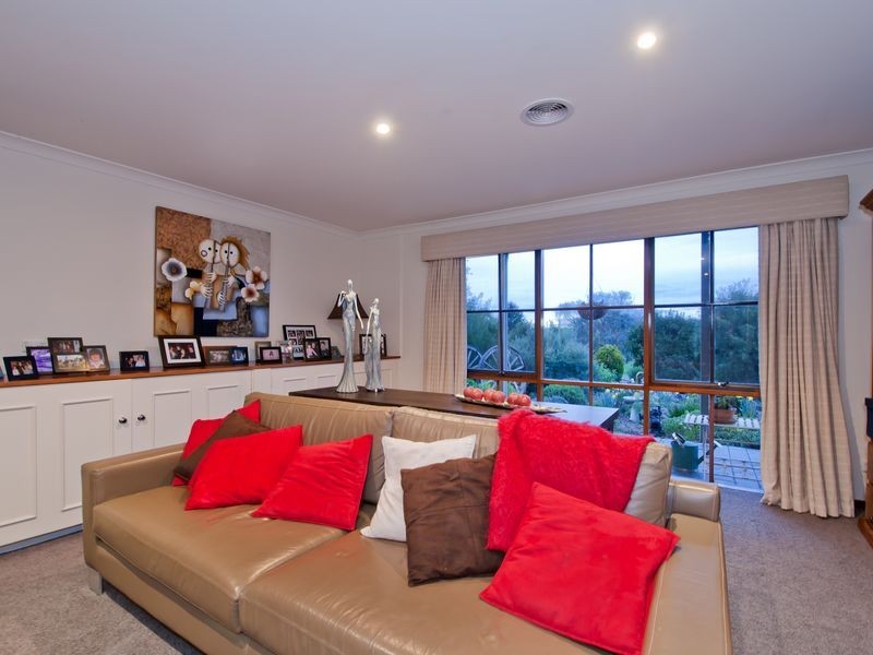 96 Slater Street, Elliminyt VIC 3250