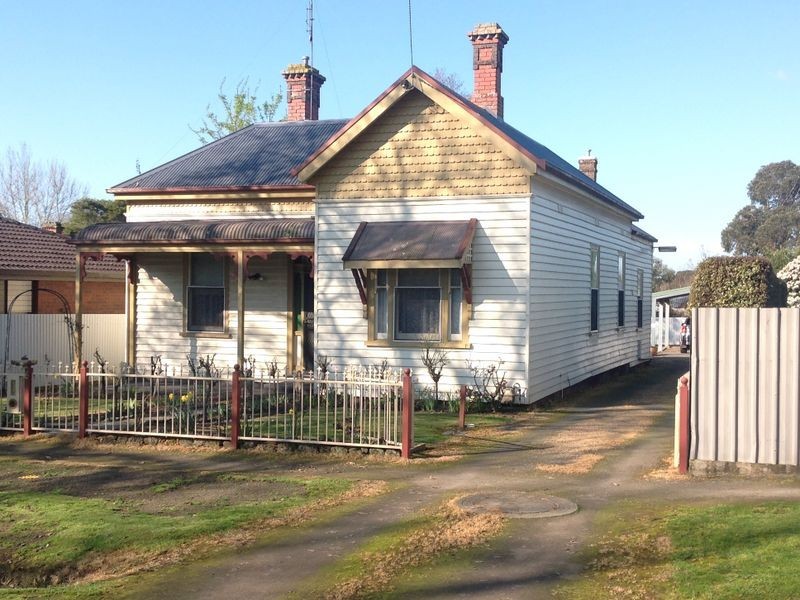 6 Hesse Street, Colac VIC 3250