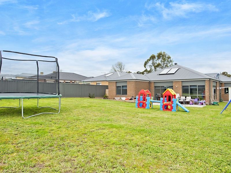 27 Wilson Street, Colac VIC 3250