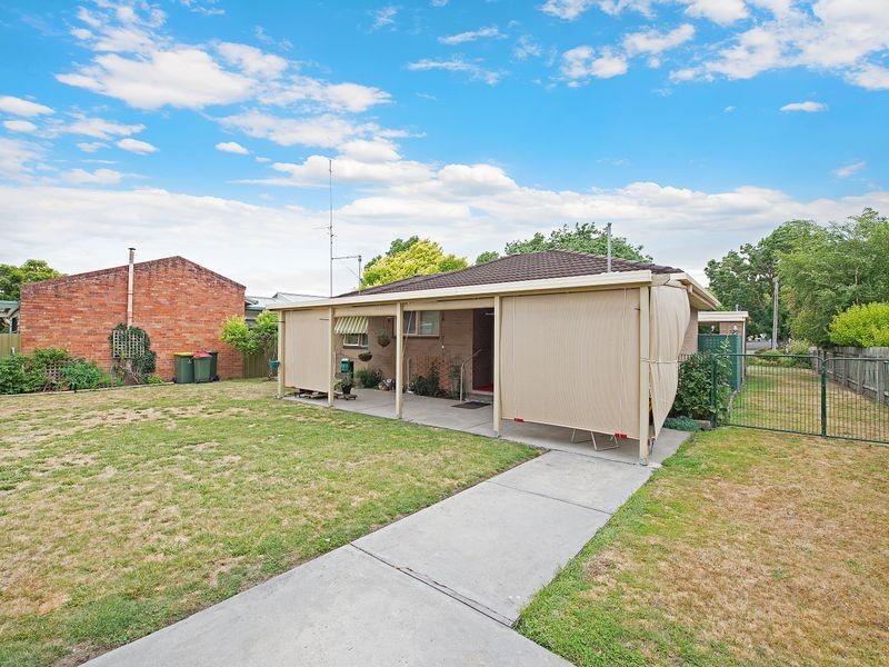 37 Armstrong Street, Colac VIC 3250