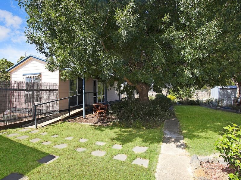 17 Duverney Street, Cressy VIC 3322