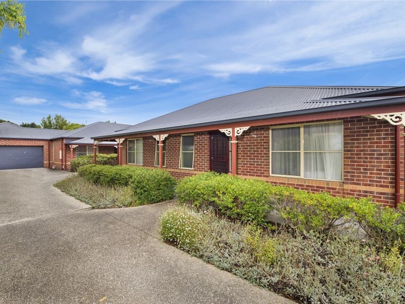 2/51 Calvert Street, Colac VIC 3250