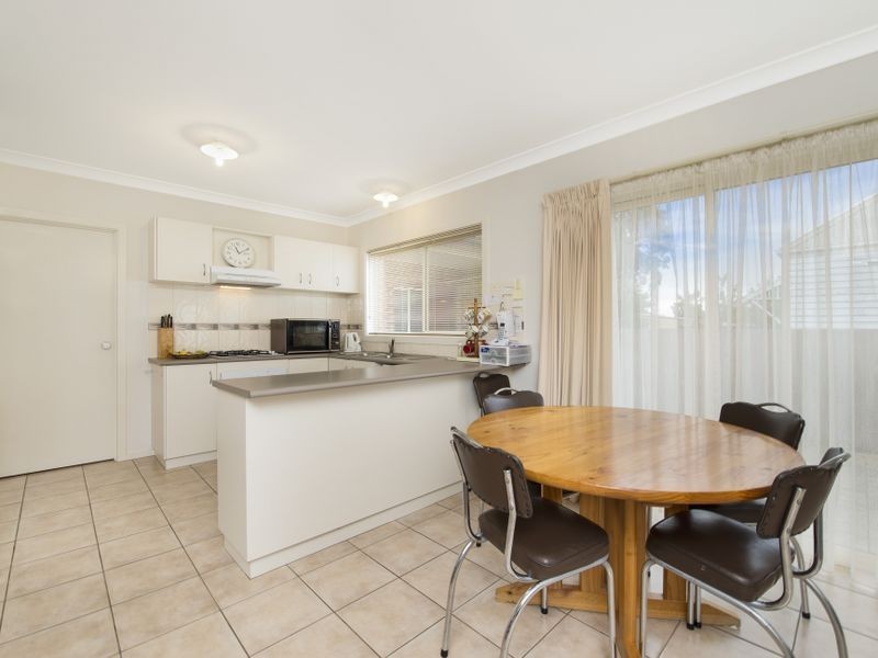 2/51 Calvert Street, Colac VIC 3250