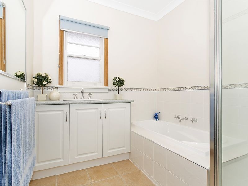 17 Grant Street, Colac VIC 3250