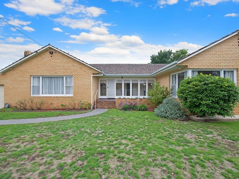 33 Moore Street, Colac VIC 3250