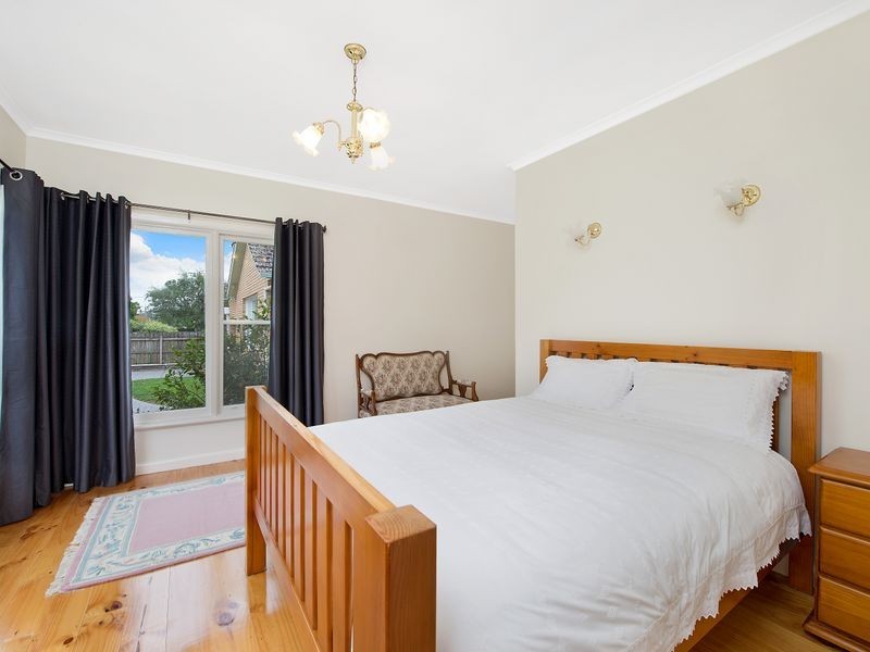 33 Moore Street, Colac VIC 3250