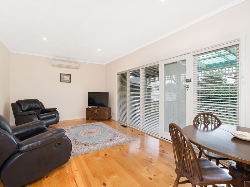 33 Moore Street, Colac VIC 3250