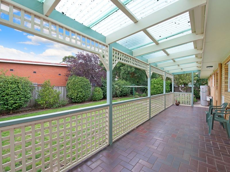 33 Moore Street, Colac VIC 3250