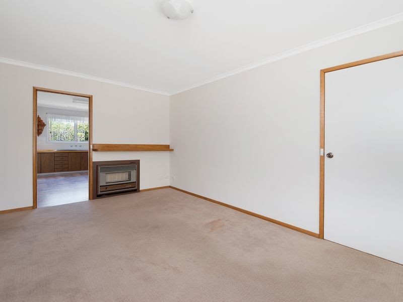 3/8 McAdam Crescent, Colac VIC 3250