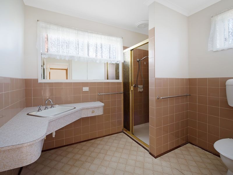 3/8 McAdam Crescent, Colac VIC 3250