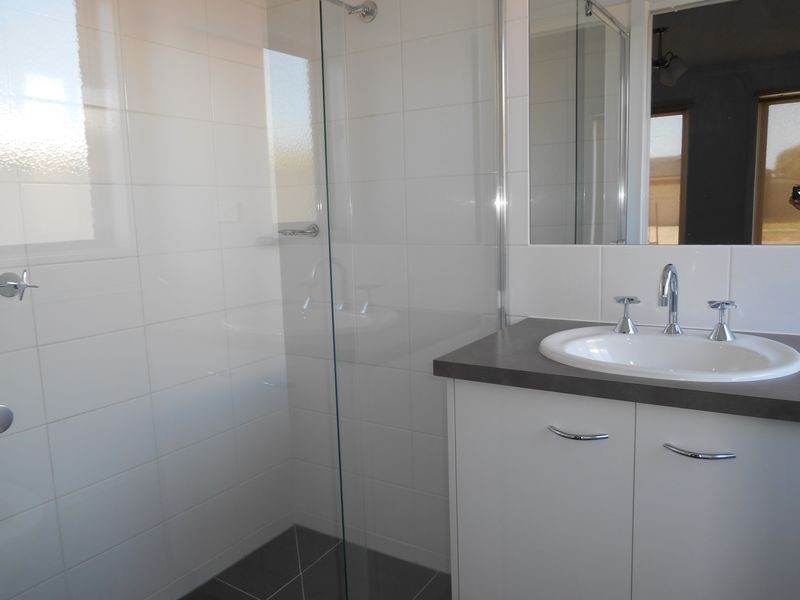 2 Jock Street, Colac VIC 3250