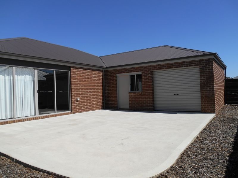 2 Jock Street, Colac VIC 3250