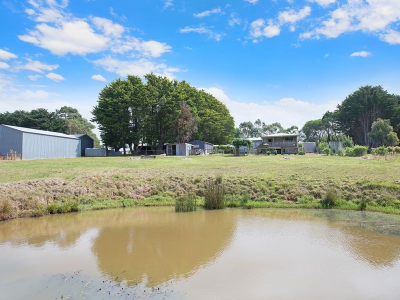 709 Centre Road, Cooriemungle VIC 3268