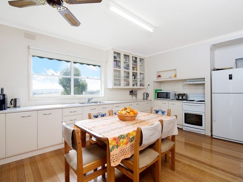709 Centre Road, Cooriemungle VIC 3268