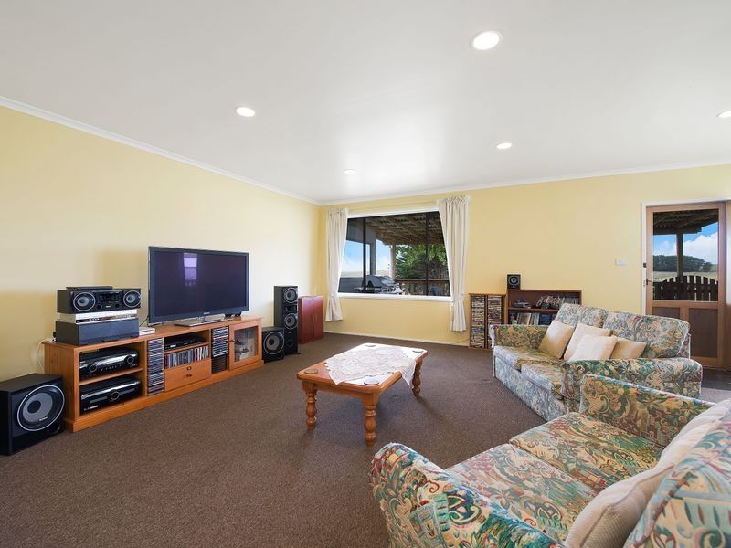 709 Centre Road, Cooriemungle VIC 3268