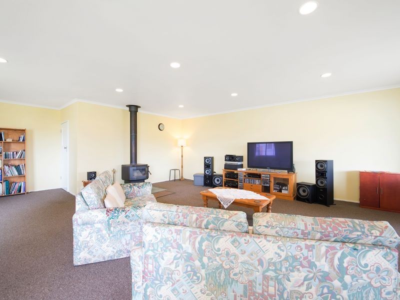 709 Centre Road, Cooriemungle VIC 3268