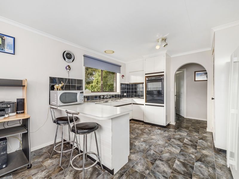 10 McLennan Street, Colac VIC 3250