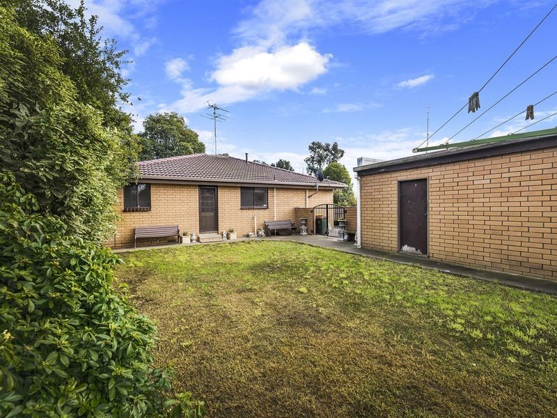 10 McLennan Street, Colac VIC 3250