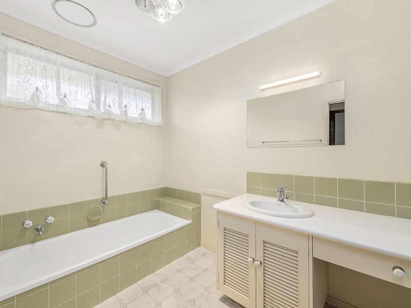 2 McDonald Street, Colac VIC 3250